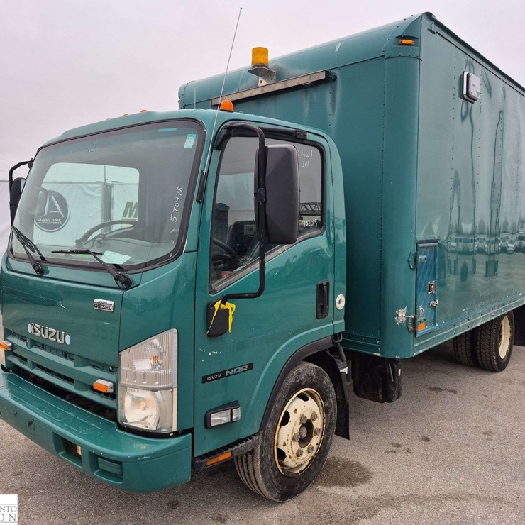 2014 ISUZU NQR