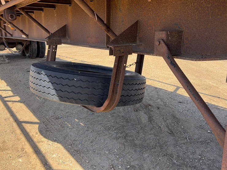 hay-trailer-image-13