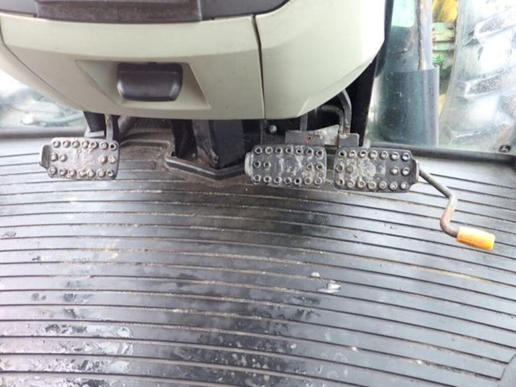 2016-john-deere-5085e-image-18