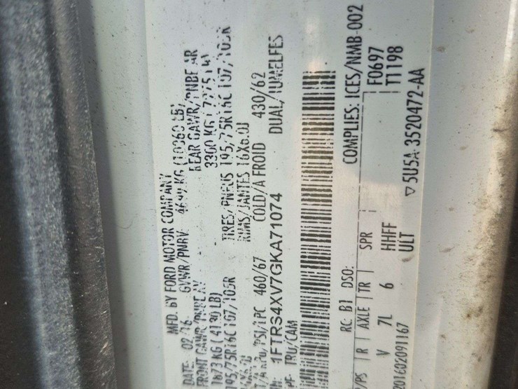 2016-ford-transit-image-18