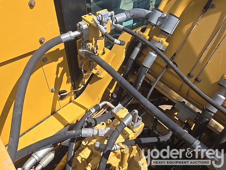 2017-caterpillar-336fl-image-57