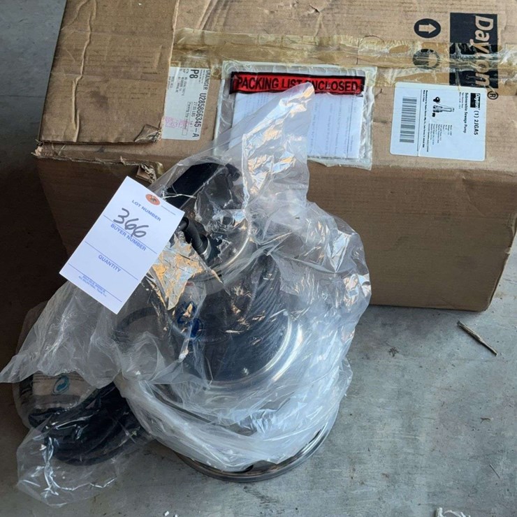 Dayton Submersible Sewage Pump