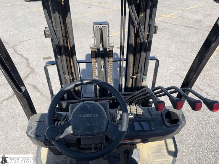 2023-hangcha-25-5000-lbs-forklift-image-9