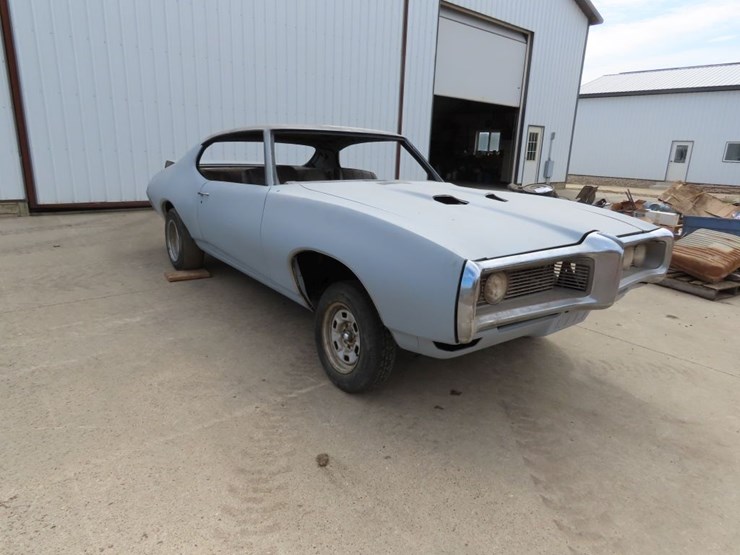 1968-pontiac-lemans-coupe-project-image-3
