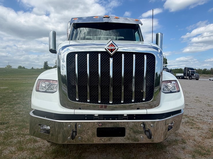 2024-international-hx620-image-18