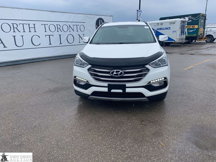 2017-hyundai-santa-fe-image-2