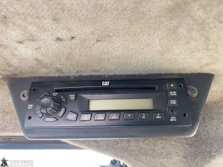 2010-caterpillar-924h-image-13