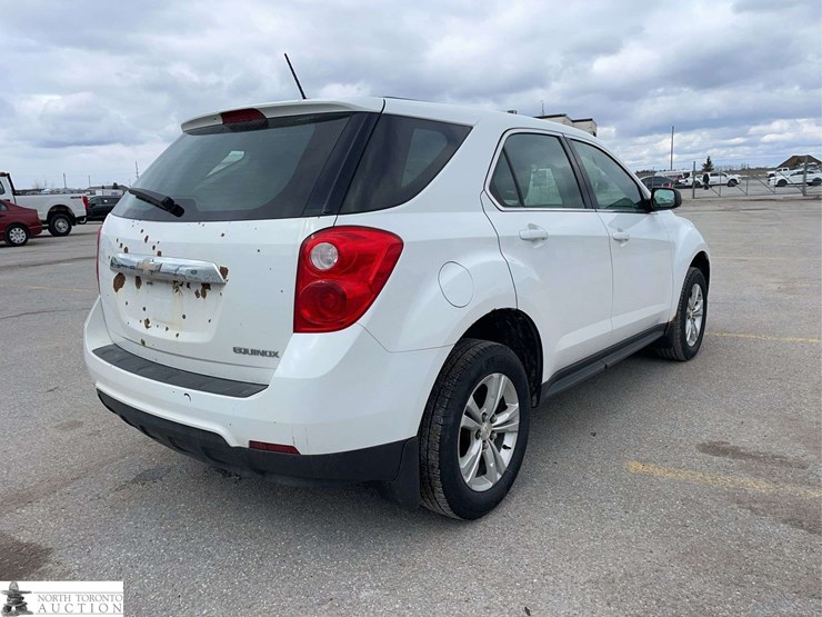 2015-chevrolet-equinox-image-5