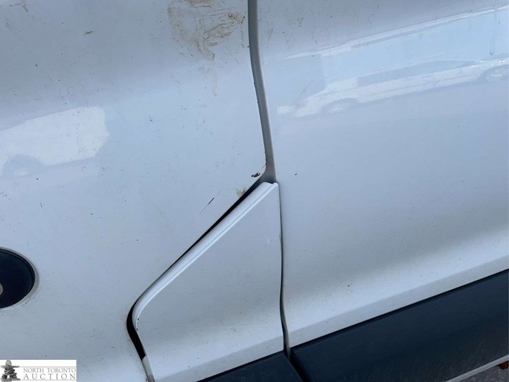 2015-ford-transit-image-26