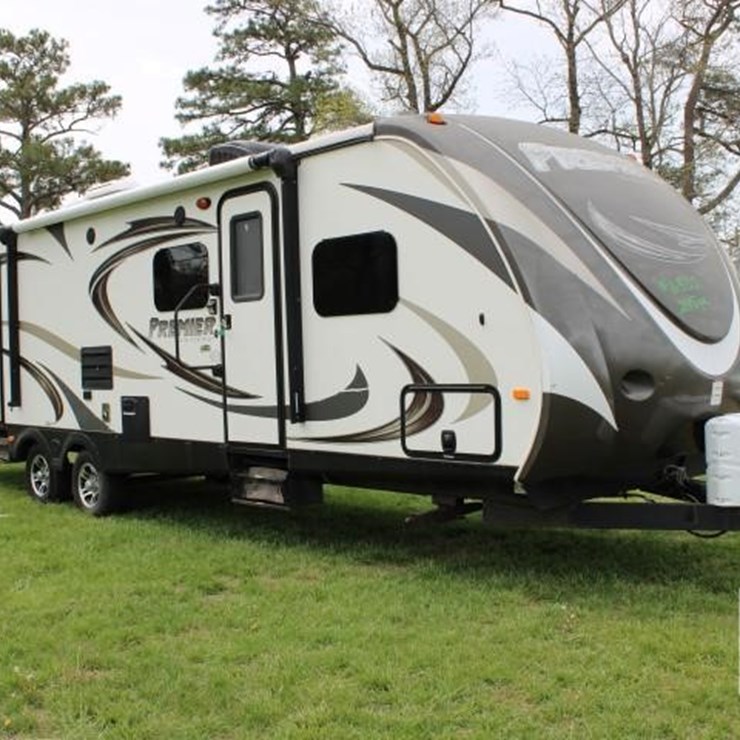 #6302 2015 KEYSTONE ULTRA LITE PREMIER BY BULLET 3