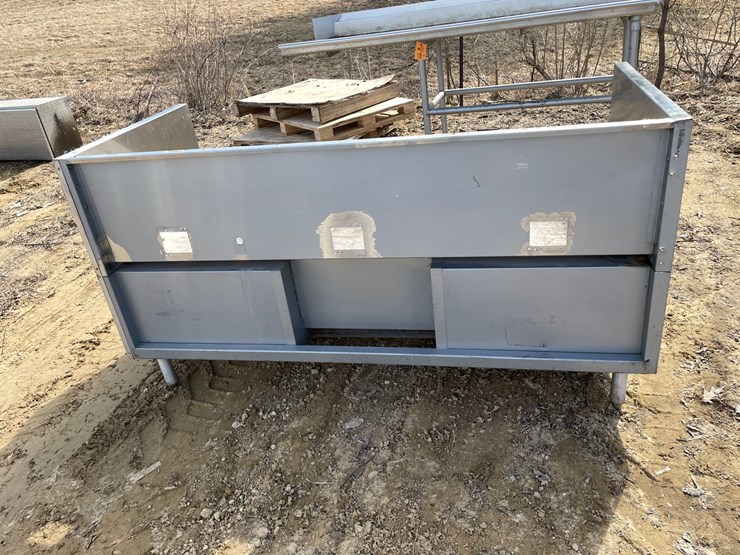 #3973-•-stainless-steel-prep-table-image-6