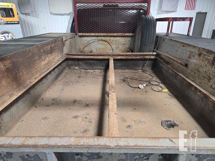 2007-ford-f550-image-16