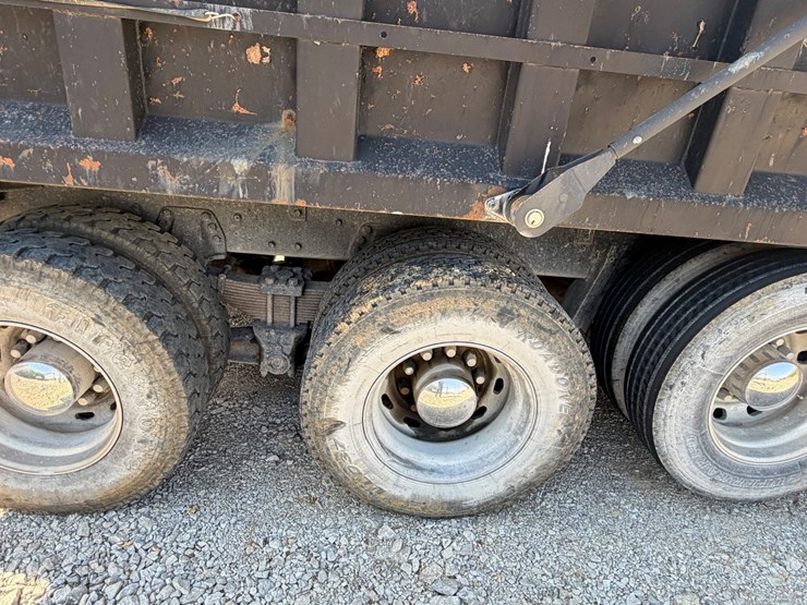 #31925-•-1999-international-tri-axle-dump-truck-image-9