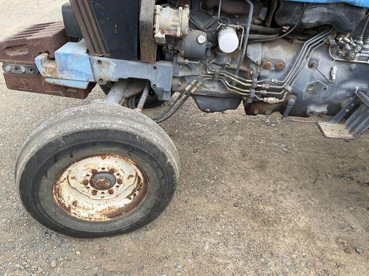 new-holland-4630-image-17