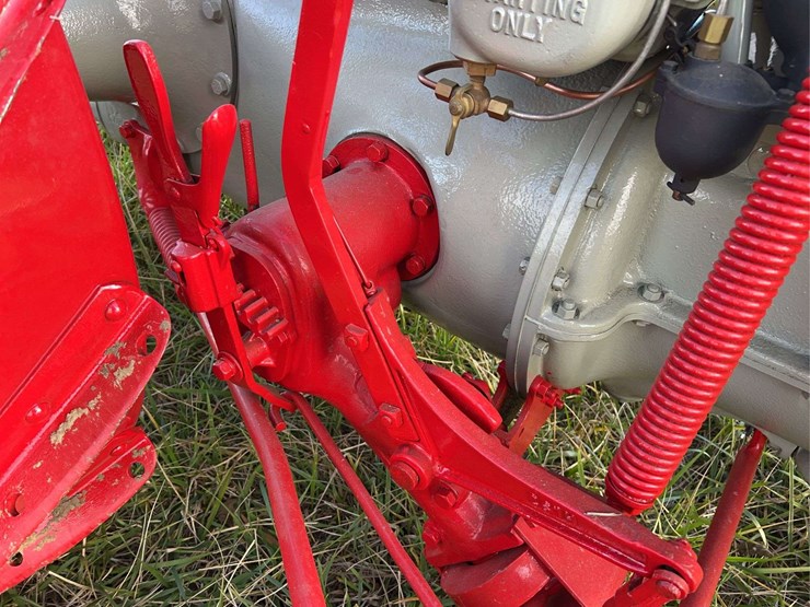 1922-fordson-tractor-image-56
