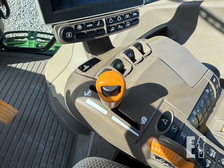 2022-john-deere-6155r-image-15