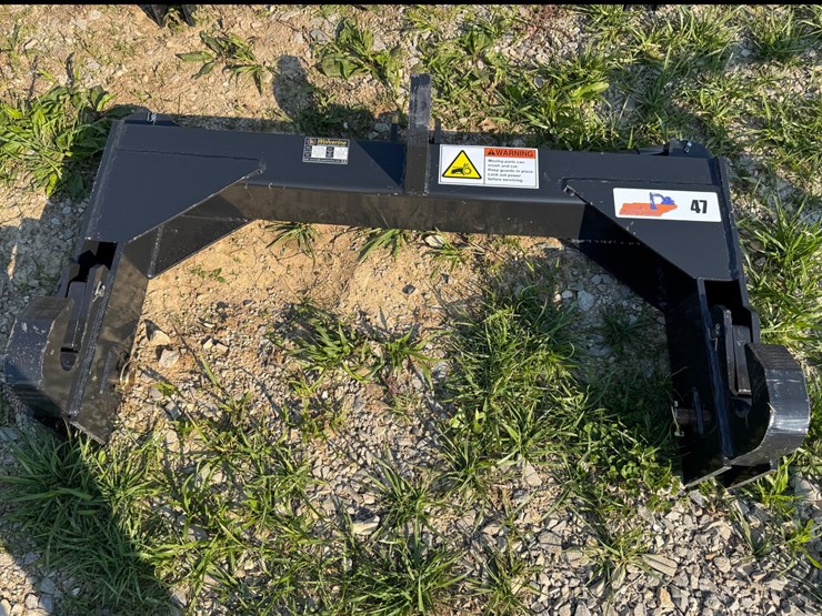 #47-•-tractor-quick-hitch-image-1