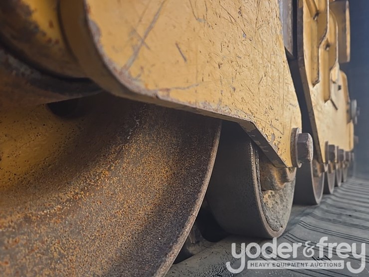 2022-caterpillar-289d3-image-13