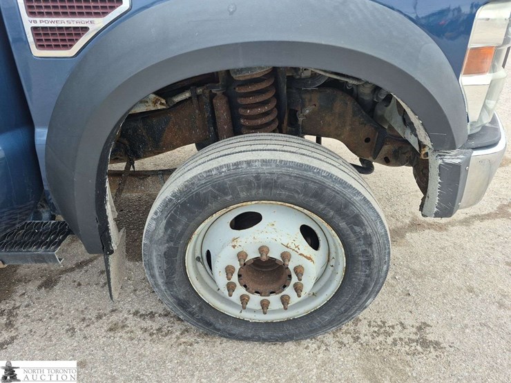 2008-ford-f550-image-24