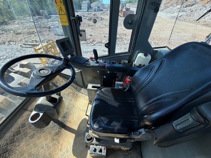 #31928-•-2020-xcmg-cv123pdu-vib-padfoot-compactor-image-13