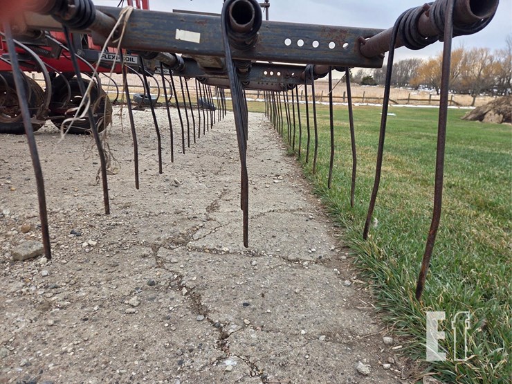 case-ih-4900-image-18