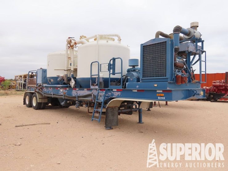 2001-stewart-&-stevenson-660-image-2