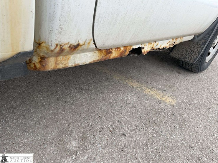 2016-chevrolet-silverado-1500-image-28