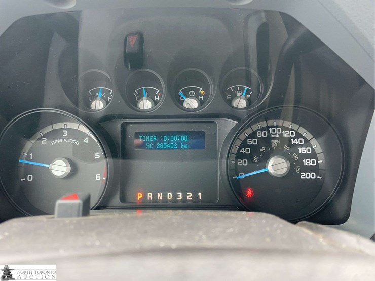 2013-ford-f450-image-12