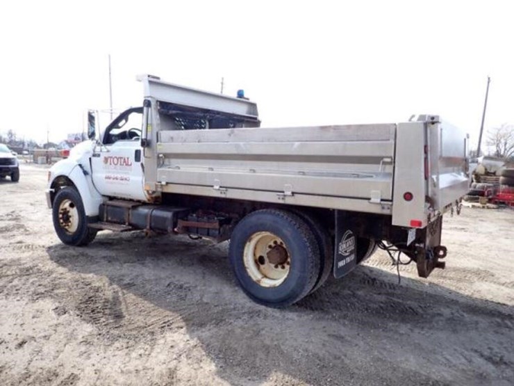 2012-ford-f750-xlt-image-7