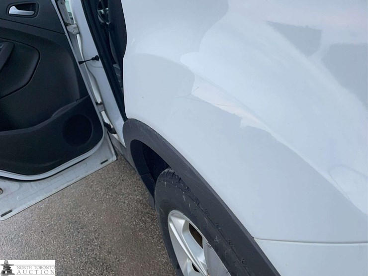 2016-ford-escape-image-27