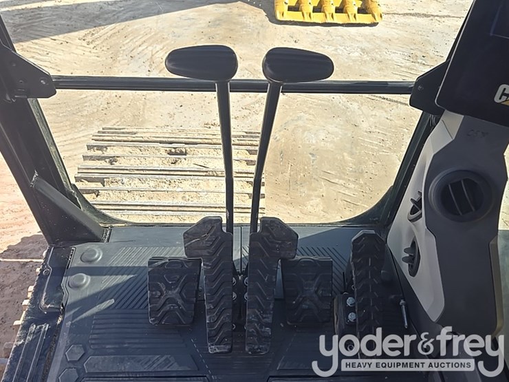 2019-caterpillar-336-image-70