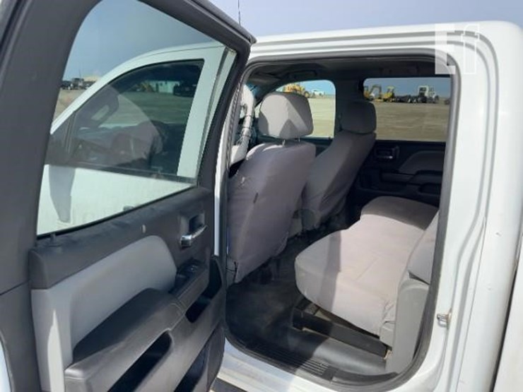 2019-chevrolet-2500-image-8