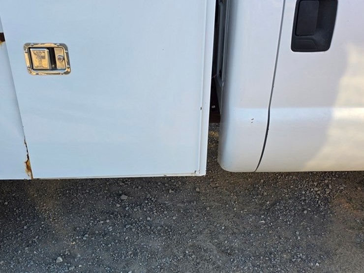 2004-ford-f350-image-21