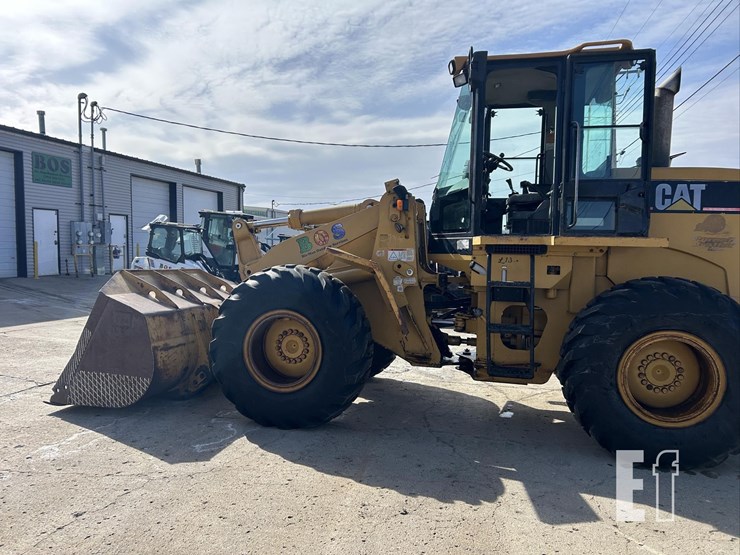 2000-caterpillar-938g-image-7