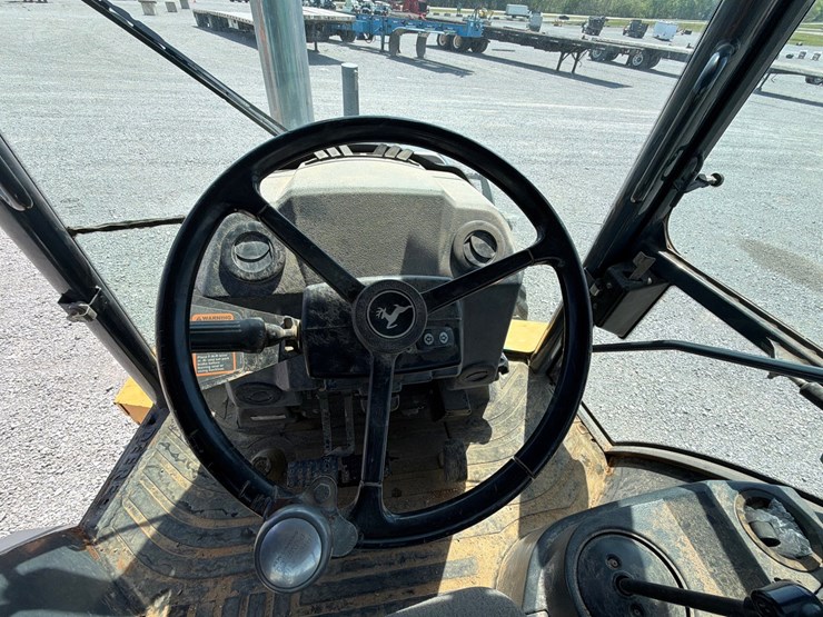 2014-deere-410k-image-15