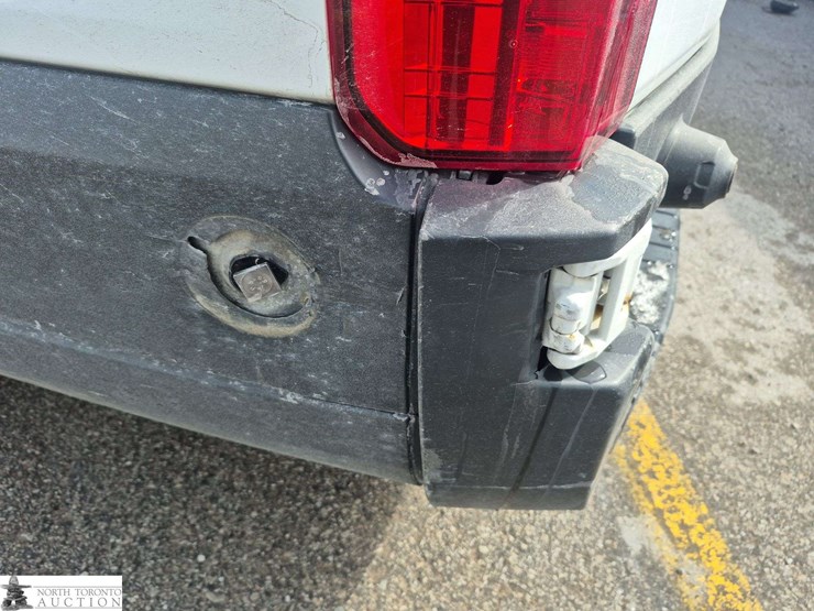 2016-ford-transit-image-23