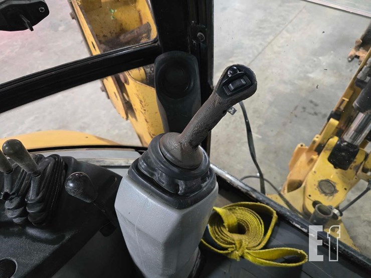 2011-caterpillar-430e-it-image-28