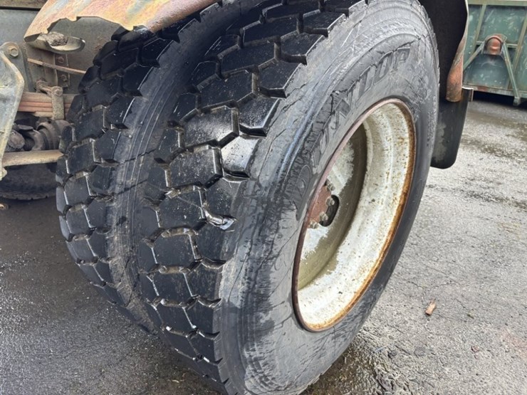 1991-international-4700-image-10