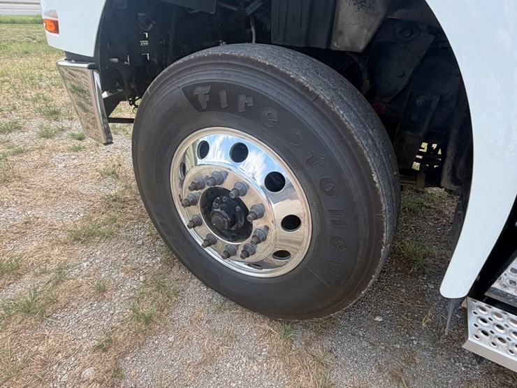 2024-international-hx620-image-15