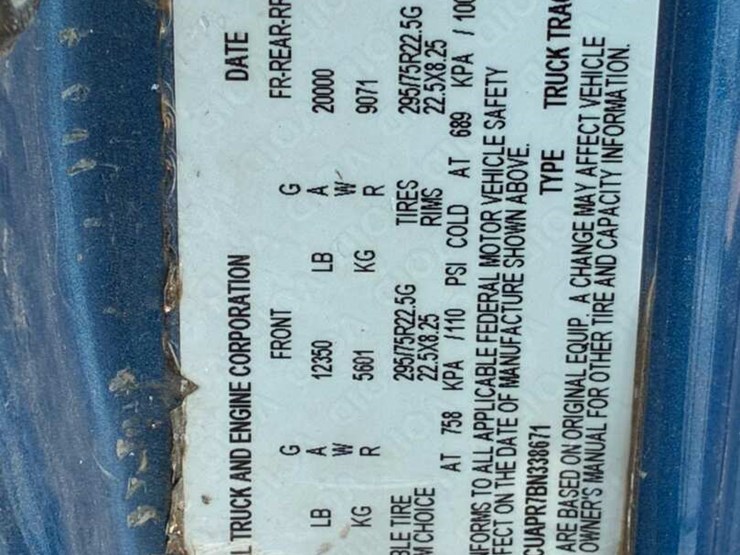 2011-international-prostar-image-6