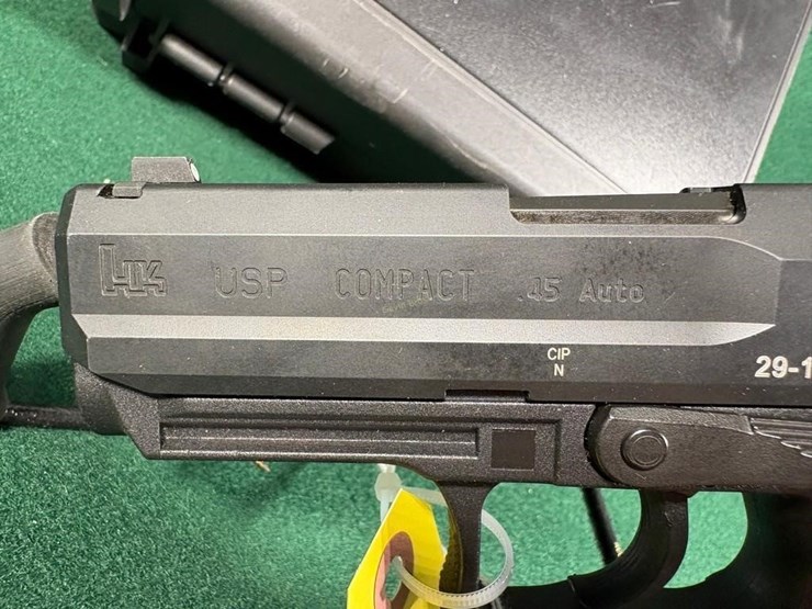 hk-usp-compact-45-auto-pistol-image-9