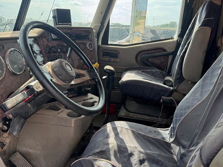 2007-international-9900i-image-5