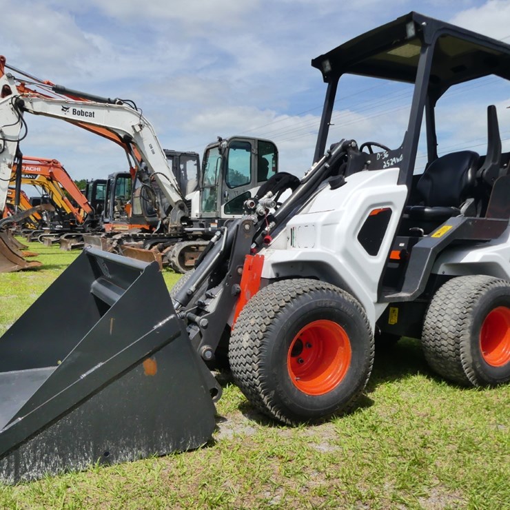 2023 BOBCAT L28