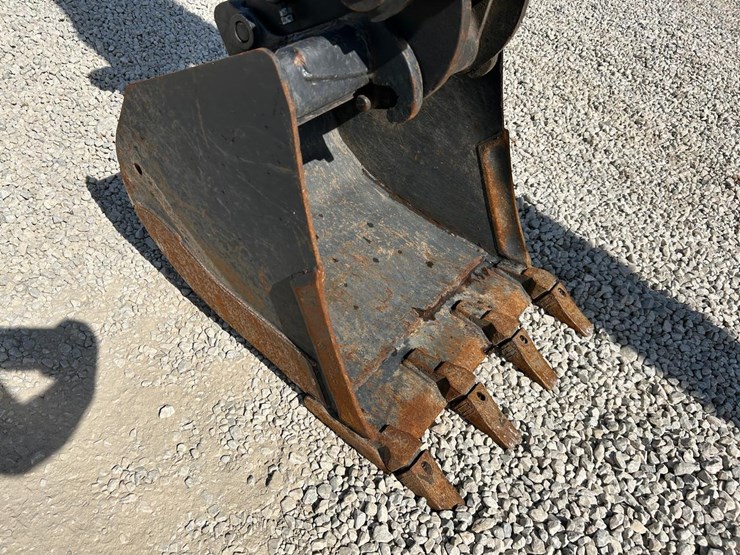 2022-bobcat-e50-image-8