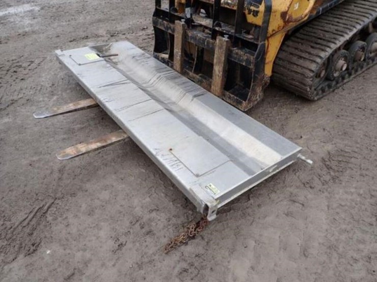 2006-ford-f650-xlt-image-57