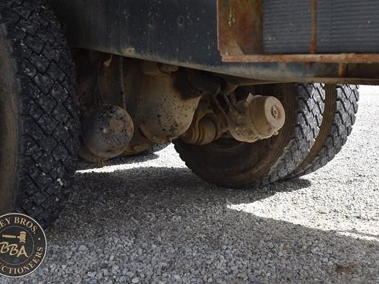 1988-ford-l8000-image-24