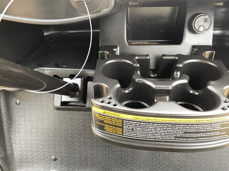 #605-•-ez-go-rxv-electric-golf-cart-image-15