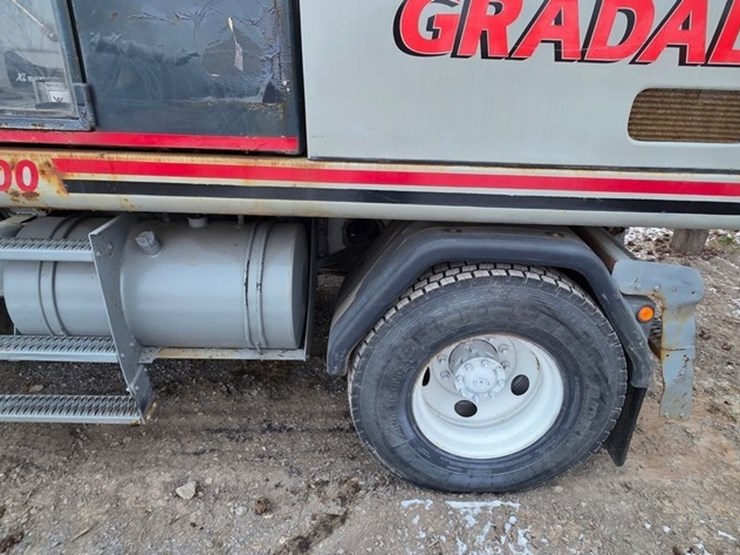 2001-gradall-xl3100-image-11