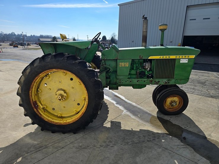 1967-john-deere-2510-image-11