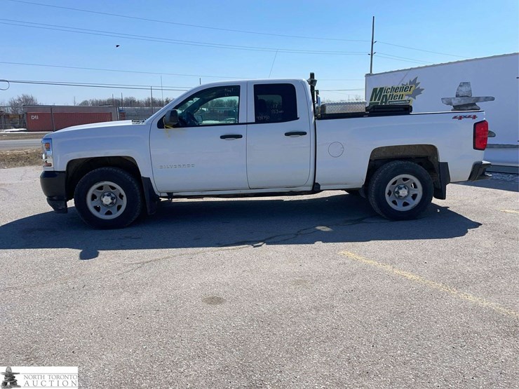 2017-chevrolet-silverado-1500-image-8